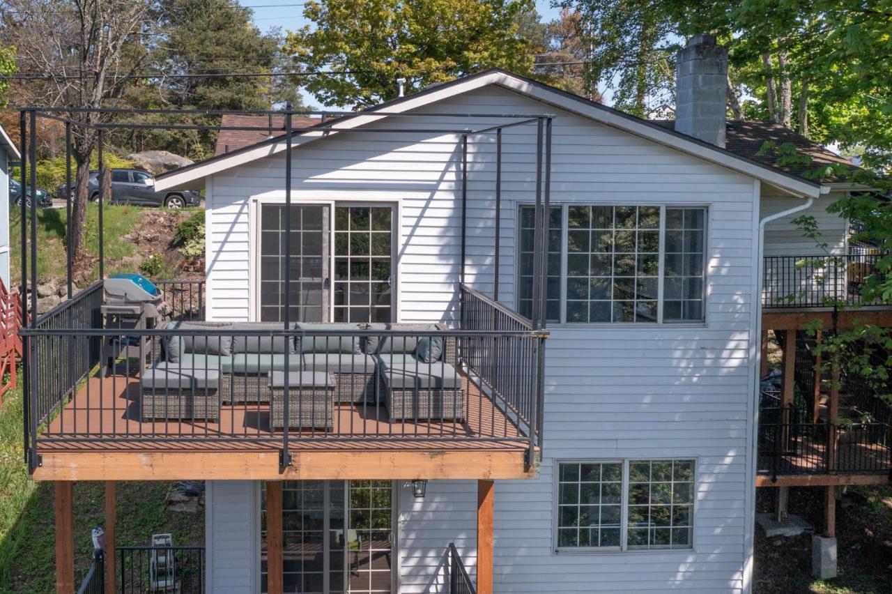 High Point Guesthouse - Next To Seattle Chinese Garden ภายนอก รูปภาพ
